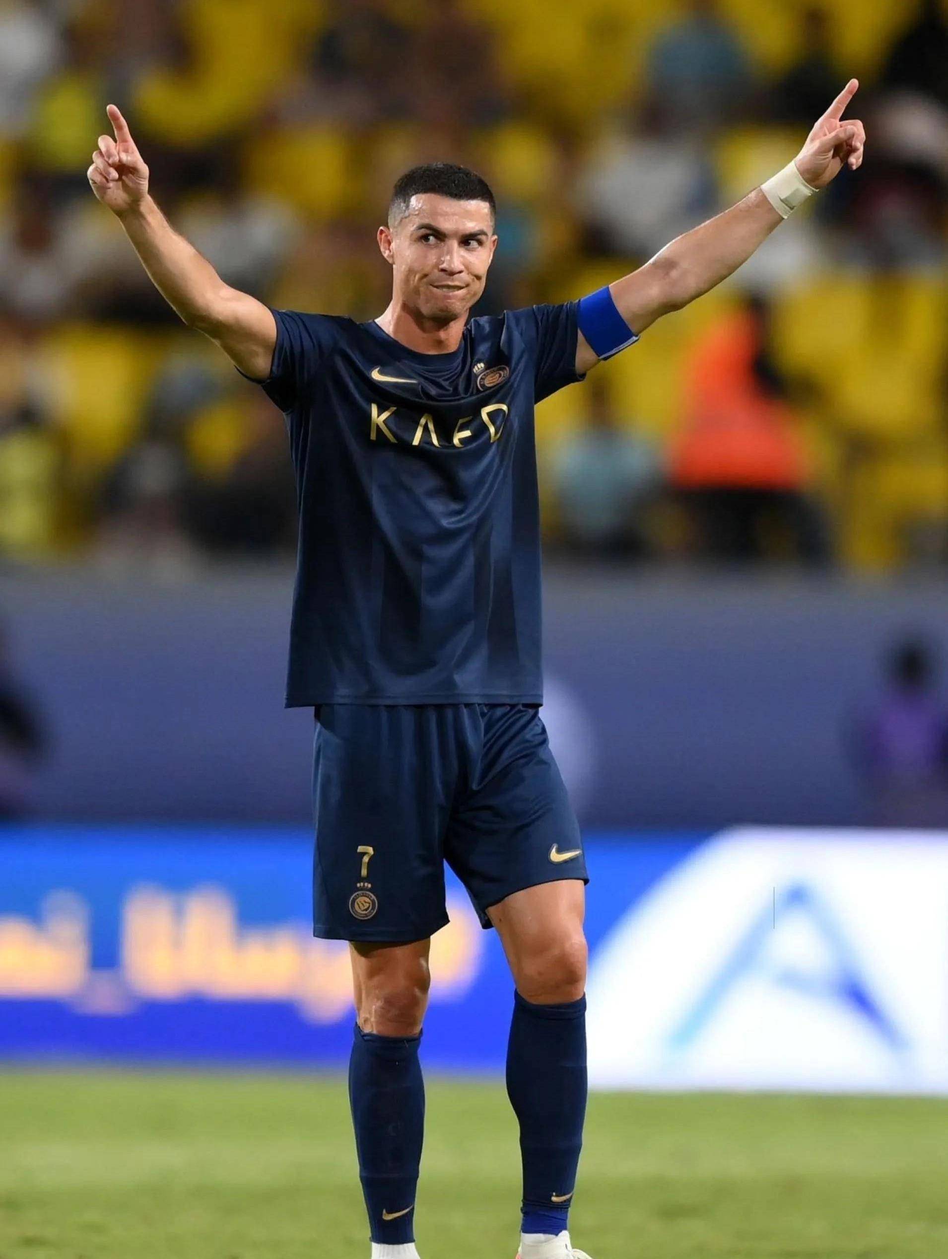 RMC：姆巴佩上诉冻结巴黎账户5500万欧被驳回，需赔巴黎3000欧（RMC：姆巴佩就冻结巴黎5500万欧资金的上诉被驳回，需向巴黎赔偿3000欧）