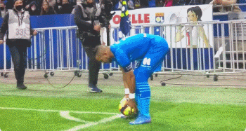 官方：国米旧将皮罗拉与奥林匹亚科斯续约至2028年