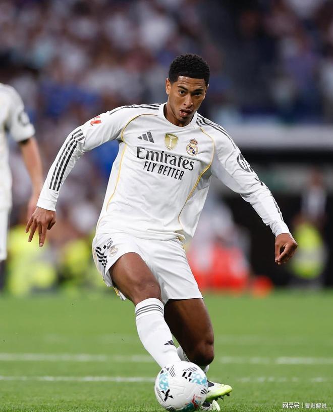 记者：李国旭参加国足主帅选聘不是秘密，一个多月前就在准备（记者称李国旭参与国足主帅竞聘非秘密，早在一个多月前已开始准备）