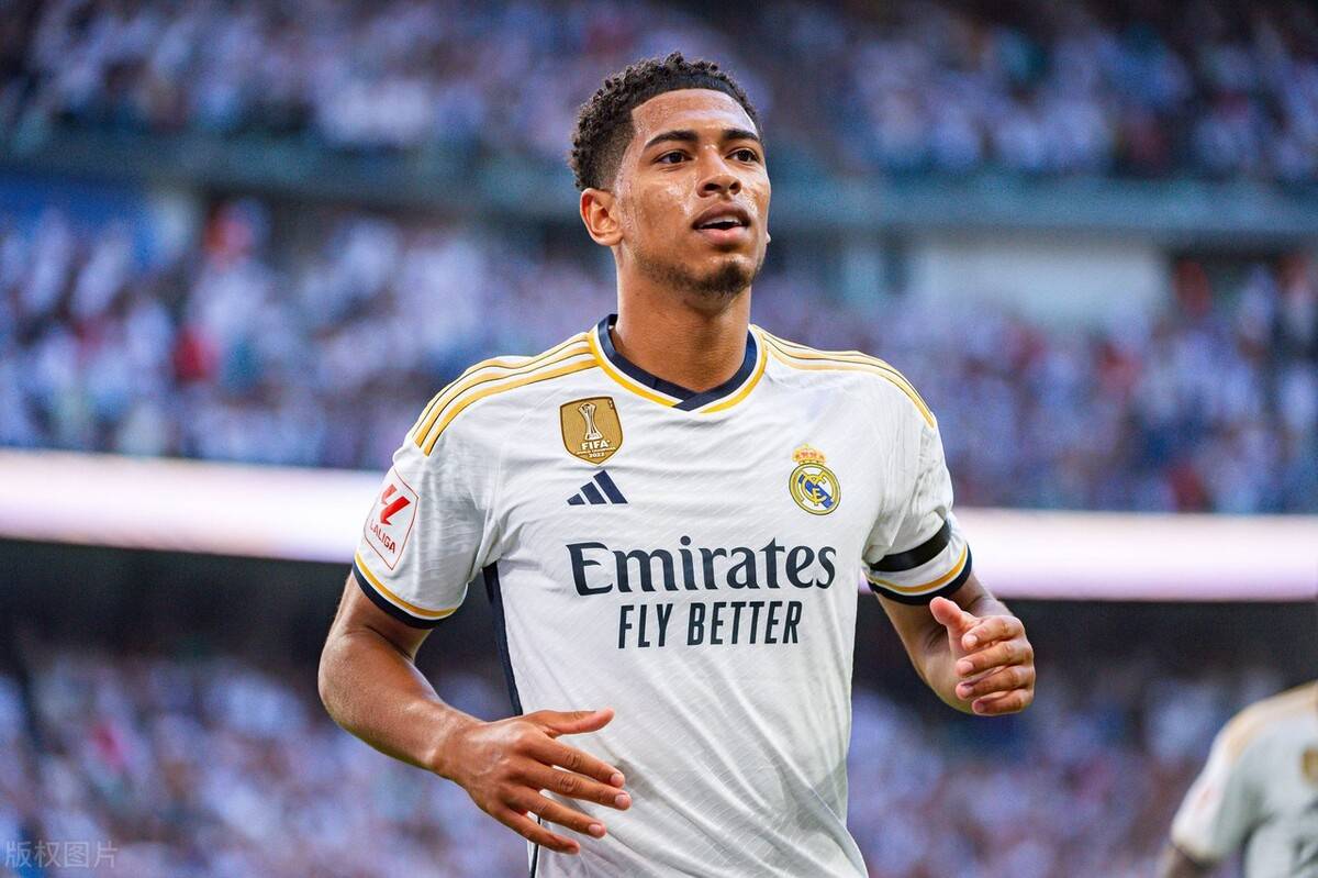 斯帕莱蒂：戴维需要连续踢五场？难道我也得带皇马巴萨五场？（斯帕莱蒂反问：戴维必须连战五场？难道还要我连续执教皇马和巴萨五场？）