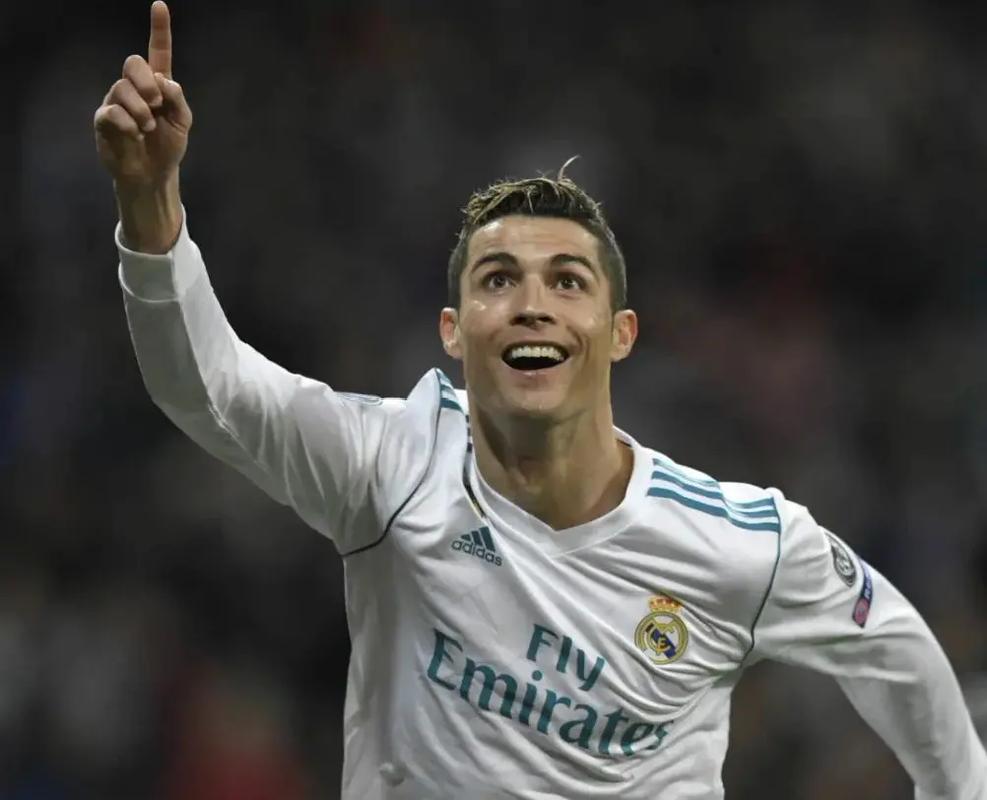 葡萄牙vs亚美尼亚首发：C罗停赛缺席！B费、维蒂尼亚出战（葡萄牙战亚美尼亚首发出炉：C罗因停赛缺阵，B费与维蒂尼亚先发）