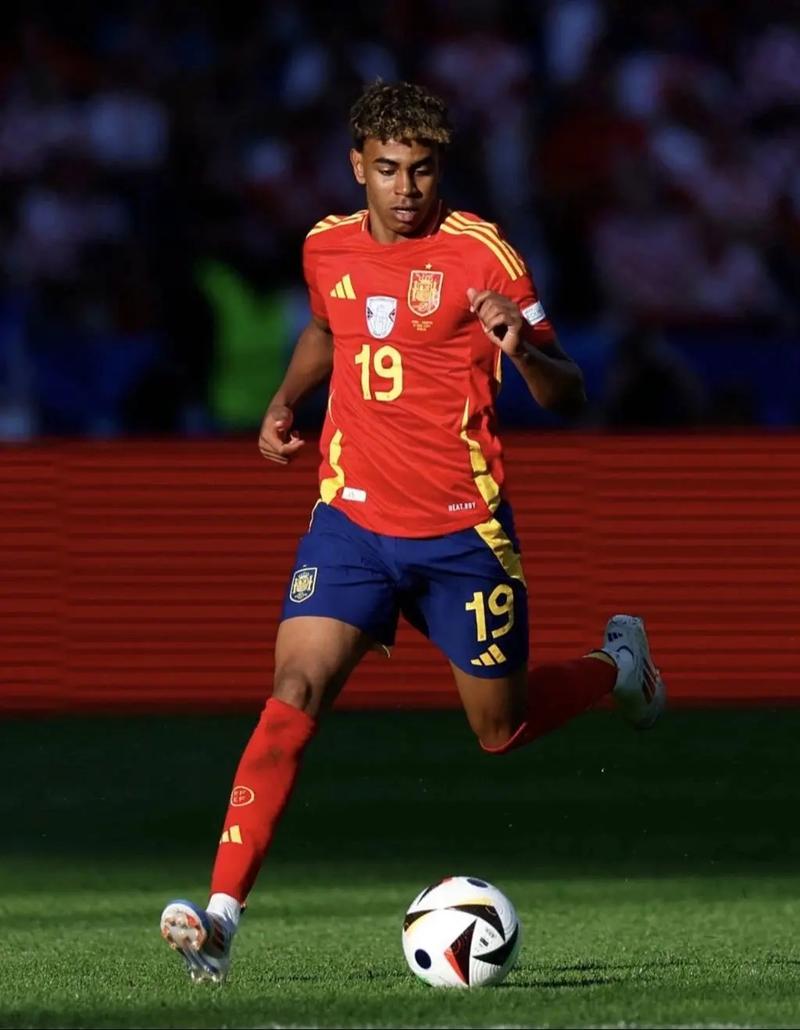 大连可为发布年度专题片《解锁》，困局中如何解开复杂的锁？（大连可为年度专题片《解锁》发布：困局之中，如何破开复杂之锁？）