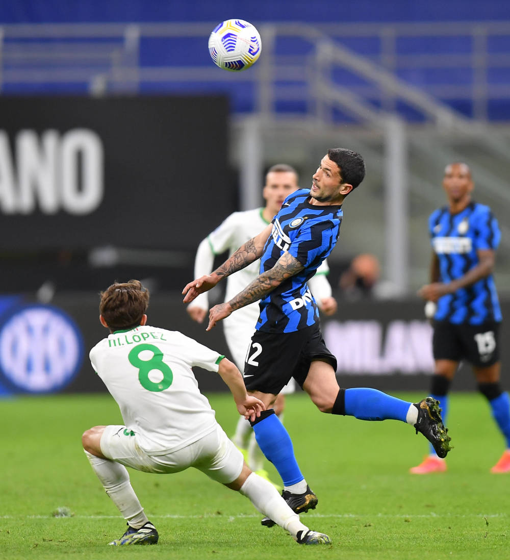 那不勒斯主场迎战尤文图斯，两队积分相近，那不勒斯伤兵满营，主场难胜尤文，可能战平。（意甲焦点：伤病缠身的那不勒斯主迎尤文，积分接近，平局更可期）